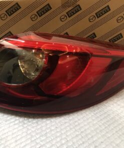 Đèn hậu miếng ngoài phải, bên phụ có Led Mazda CX-5, K070-51-150C
