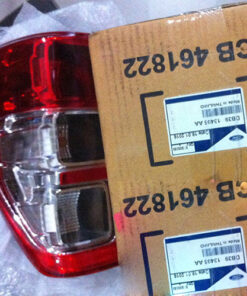 ÈN HẬU TRÁI VIỀN TRẮNG FORD RANGER CHÍNH HÃNG DB3913405AA